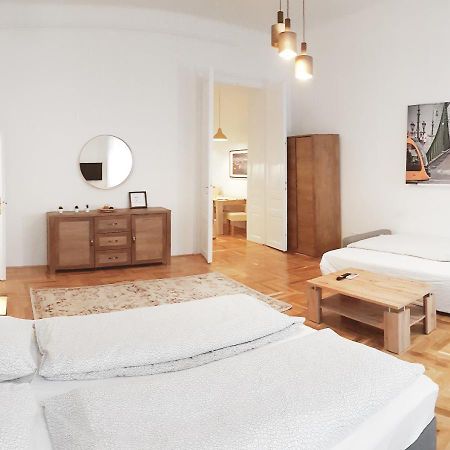 Apartament Luxury New Cozy Flat At Dob Street Nearby Gozsdu Court Budapeszt Zewnętrze zdjęcie
